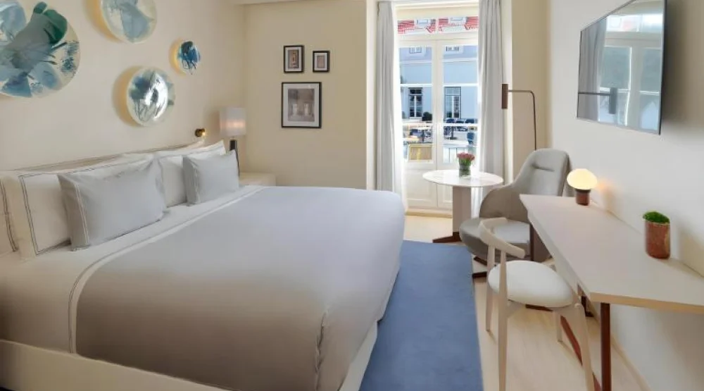 Deluxe Double Garden View at The One Palacio Da Anunciada