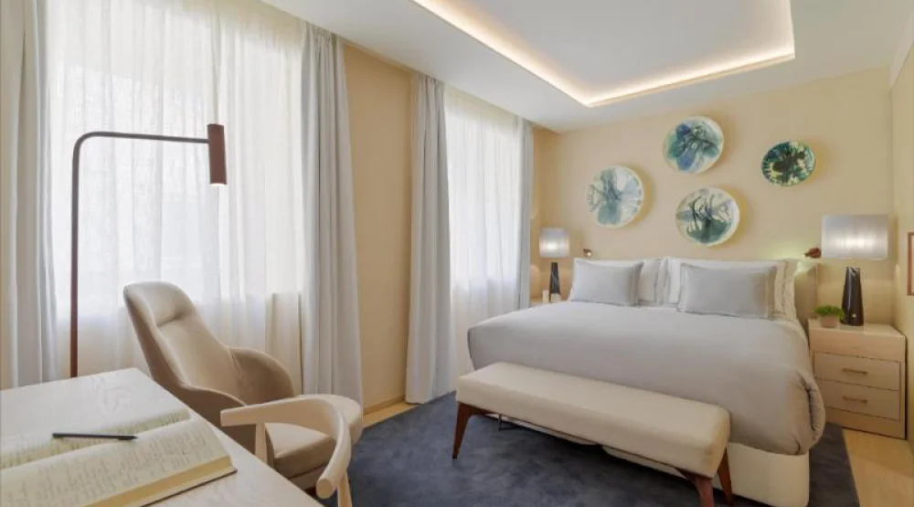 Secret Deluxe Room at The One Palacio Da Anunciada