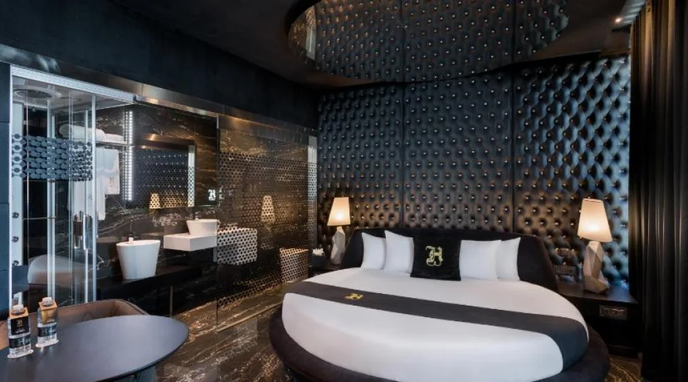 Superior Suite with Sauna and Terrace at Hugo's Boutique Hotel