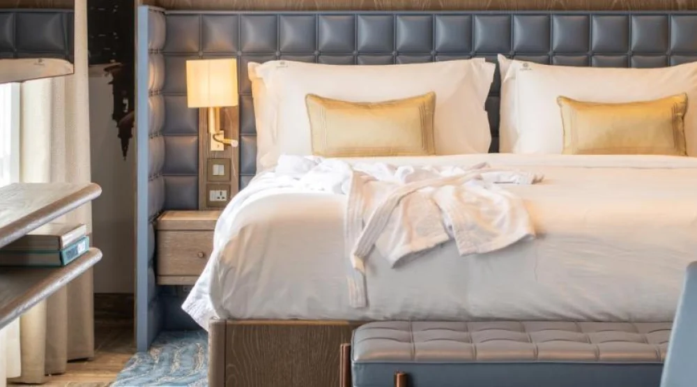 Deluxe Suite with Sea View at Iniala Harbour House