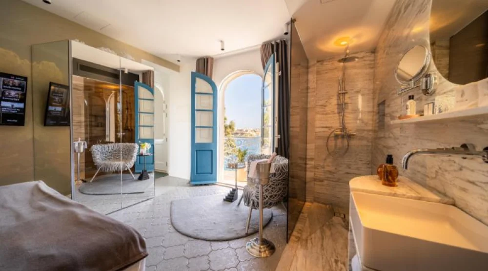 Hideaway Harbour View Petite (annex) at Iniala Harbour House