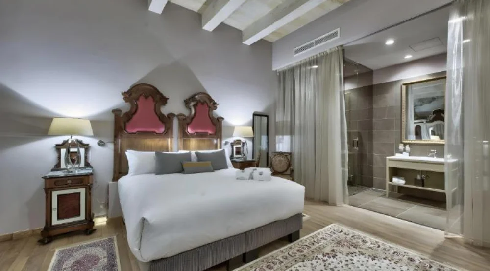 Deluxe Triple Room at Palazzo Consiglia