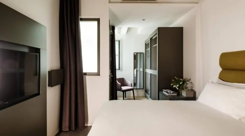 Deluxe Double Room at 19 Rooms