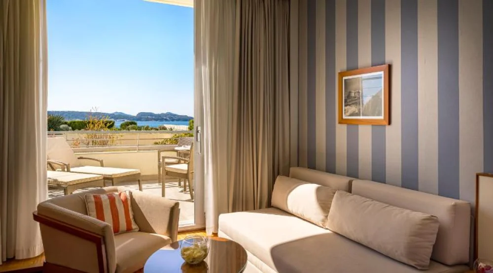 V Level Room For 2+1 Seaview at President Hotel Valamar Collection