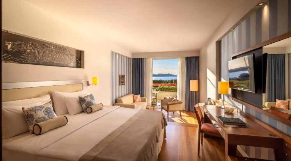V Level Suite For 2+2 Seaview at President Hotel Valamar Collection