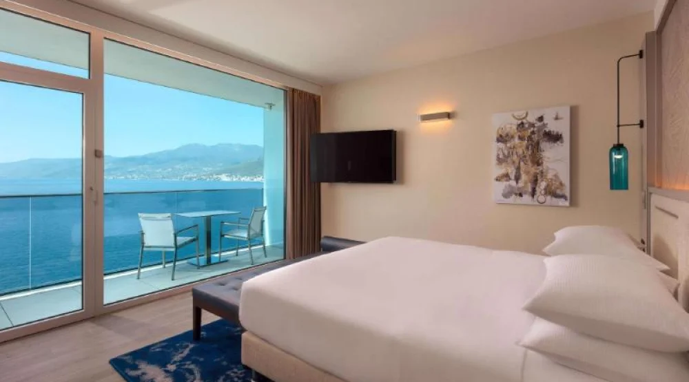 King Guest Room with Balcony and Sea View at Hilton Rijeka Costabella Beach Resort & Spa