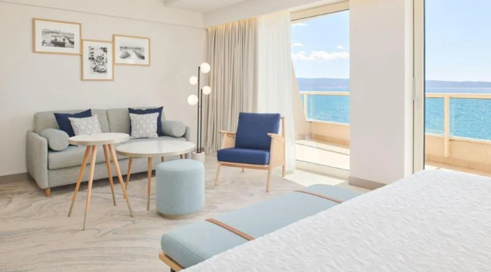 Premium Sea View Room, Guest Room, One King, Alternate: Sofa Bed, Balcony at Le Meridien Lav