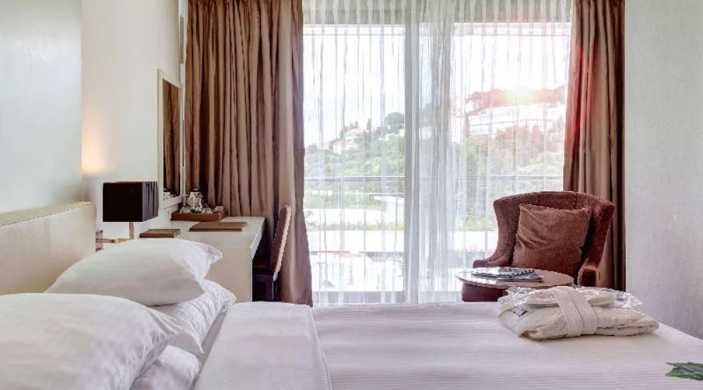 Classic Room, Twin Beds, Park View at Rixos Premium Dubrovnik