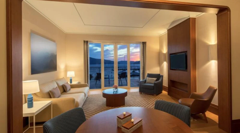 One Bedroom Suite Sea View at Regent Porto Montenegro