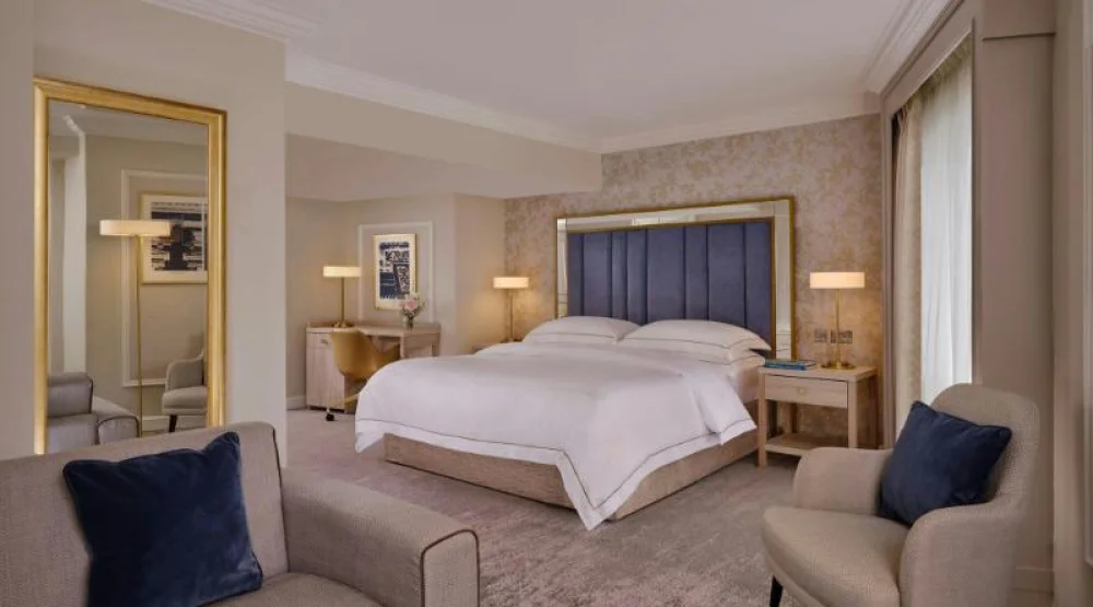 Junior Suite, Suite, One King, City View at The College Green Hotel Dublin
