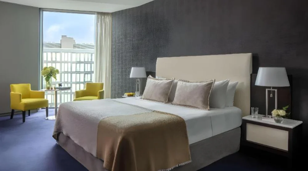 Deluxe Room at Anantara The Marker Dublin Hotel