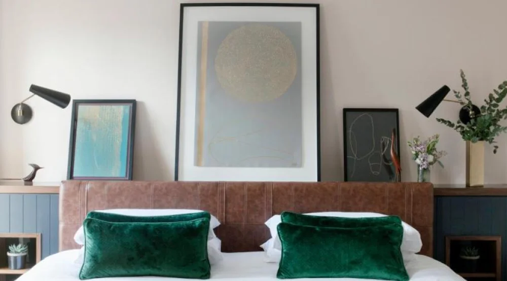 King Room at The Alex Hotel