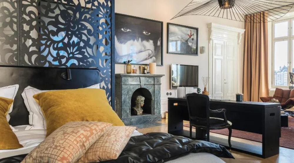 Superior Suite with Sea View at Lydmar Hotel