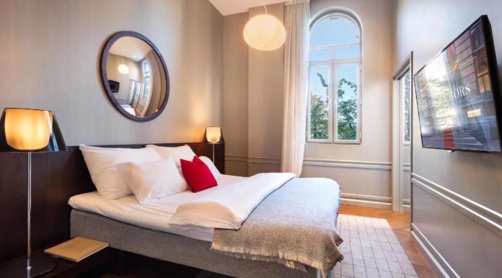 Executive King Suite with Harbor View at Bergen Bors