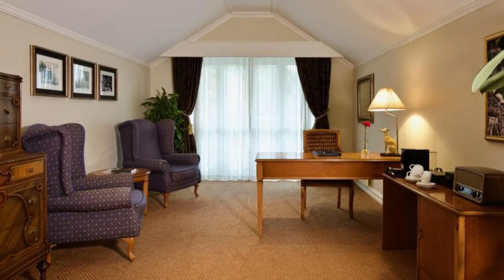 Deluxe Suite at Losby Gods Manor