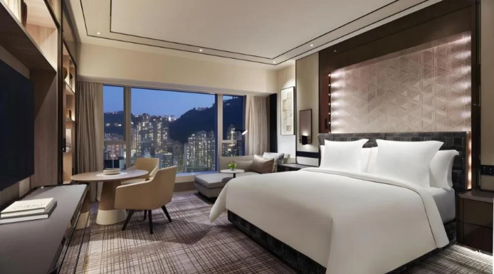 Premier at Four Seasons Hong Kong