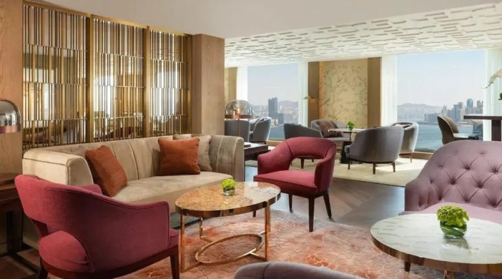 Club City View King Room at Mandarin Oriental Hong Kong