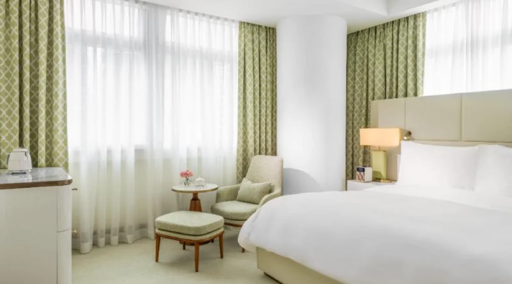 Guest Room with King Bed at Lanson Place Hotel