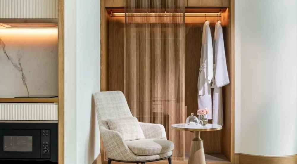 Studio Residence with King Bed at Lanson Place Hotel