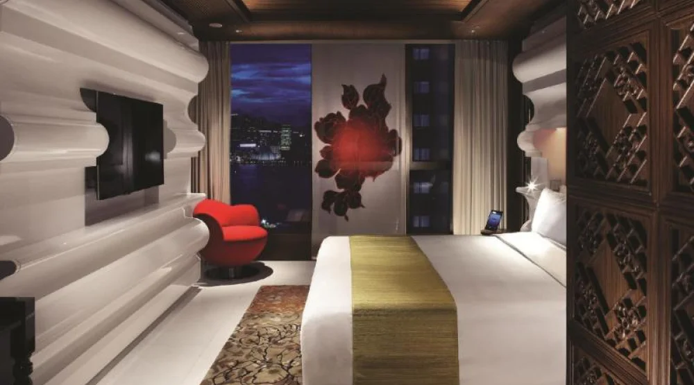 Half Moon Premier King at Mira Moon