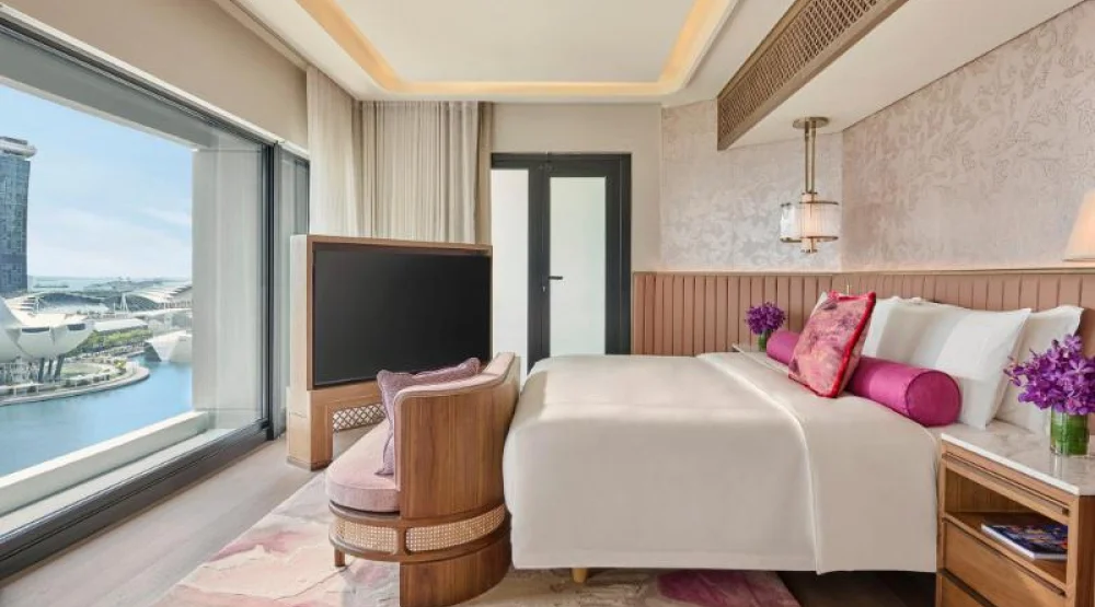 Sea View Suite with Balcony at Mandarin Oriental Singapore