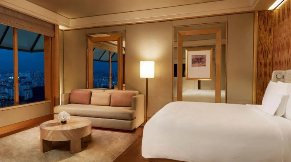 Deluxe Kallang, Guest Room, One King, Kallang Precinct View at The Ritz-Carlton Millenia Singapore