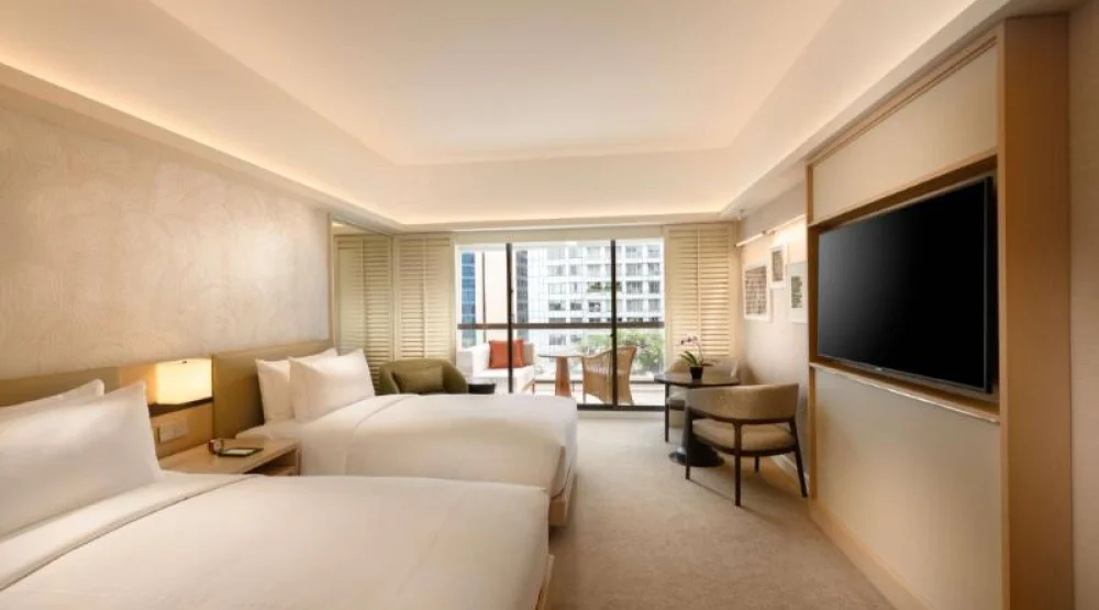 Twin Premium Balcony Room at Conrad Singapore Orchard