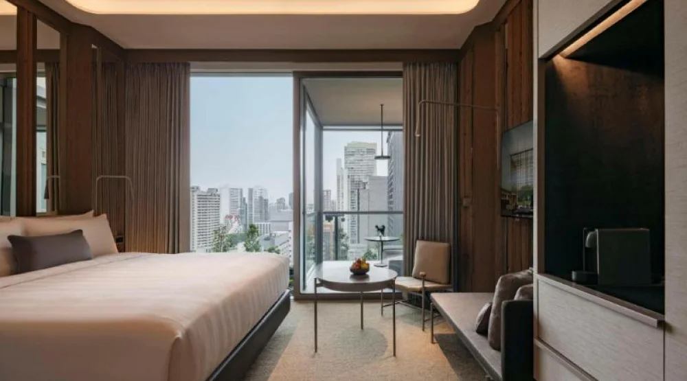 Premier Balcony King at Pan Pacific Orchard