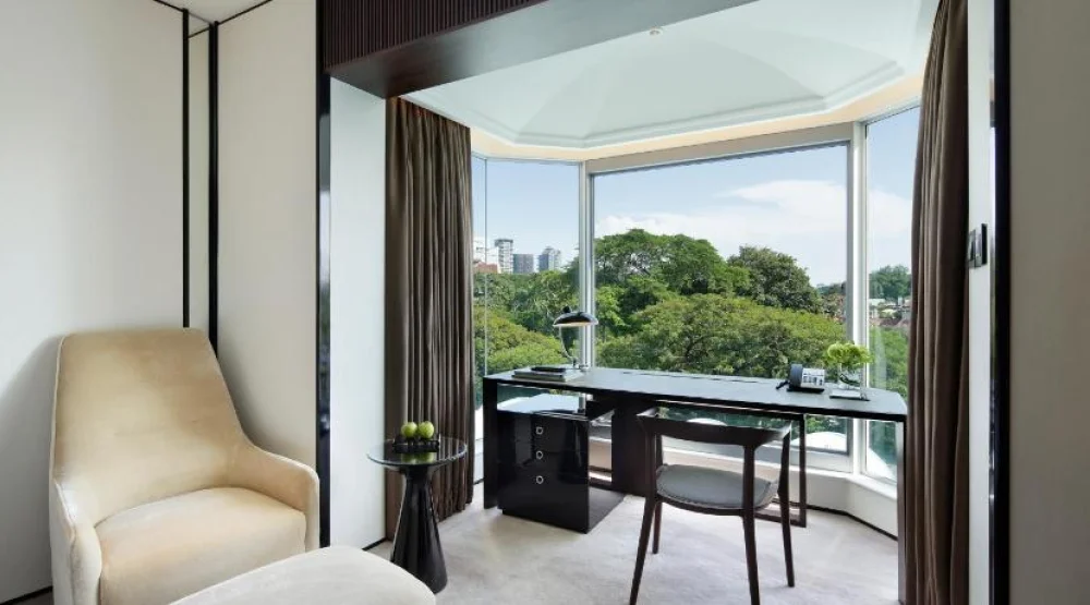 Tower Wing Deluxe King Room at Shangri-La Singapore