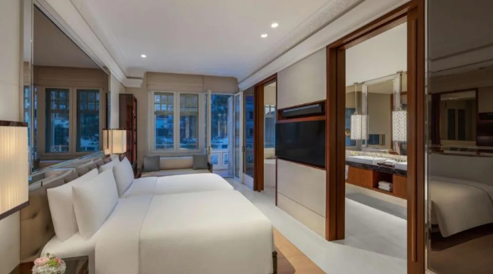 Heritage Room Twin at The Capitol Kempinski Hotel Singapore