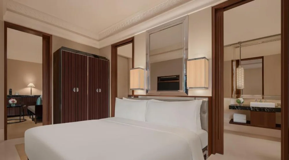 Executive Room at The Capitol Kempinski Hotel Singapore