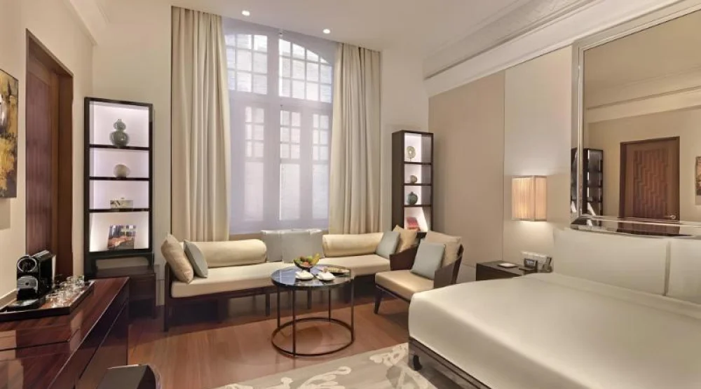 Grand Deluxe Twin at The Capitol Kempinski Hotel Singapore