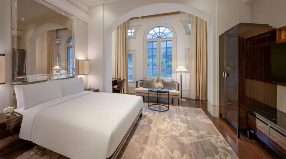 Grand Deluxe King at The Capitol Kempinski Hotel Singapore