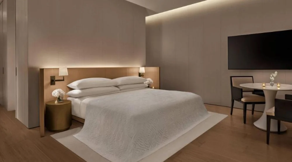 Standard King, Guest Room, One King at The Singapore EDITION