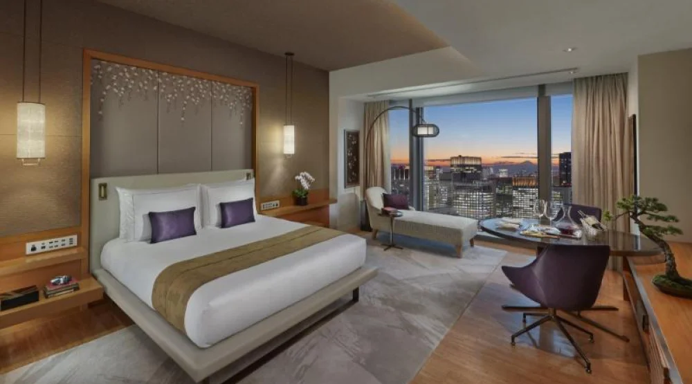 Mandarin Grand King Room at Mandarin Oriental Tokyo