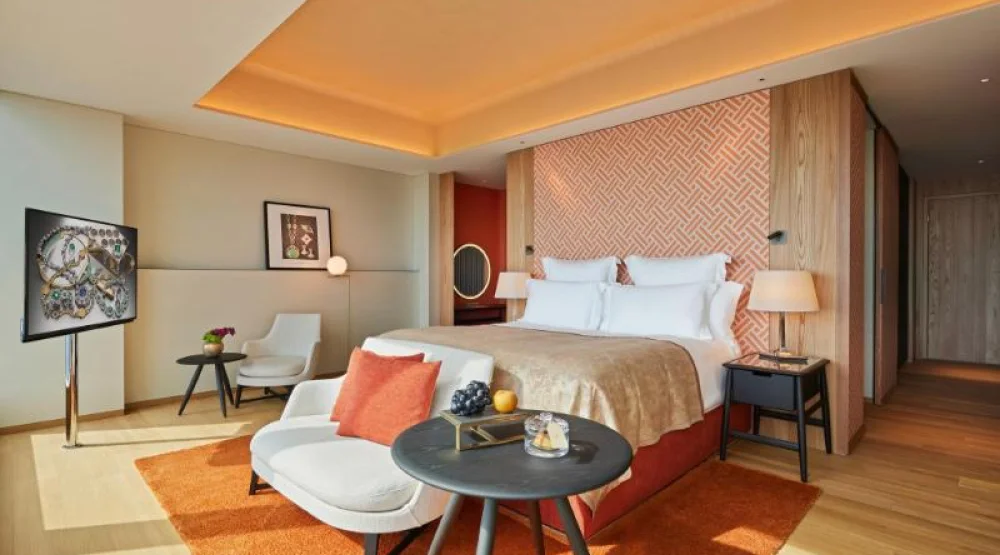 Deluxe, Guest Room, One King, Skyline View at Bvlgari Tokyo