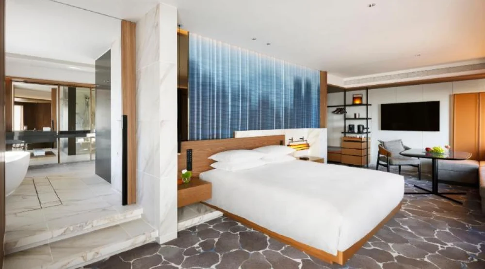 One King Bed, Park View, Cornor Studio at Hyatt Regency Tokyo