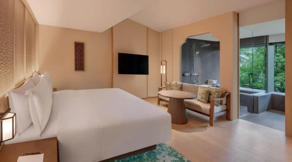 Deluxe King Onsen, Guest Room, One King, Garden View at Shisui a Luxury Collection Hotel