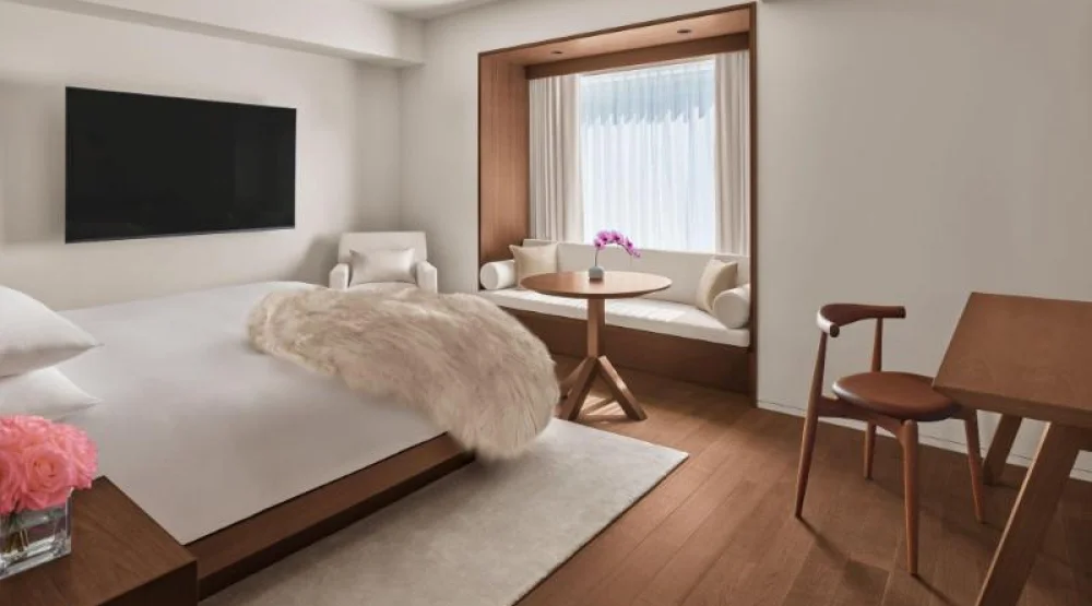 Deluxe, Guest Room, One King, City View at The Tokyo EDITION Ginza