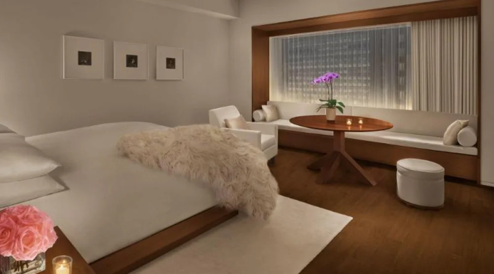 Premier, Guest Room, One King, City View at The Tokyo EDITION Ginza
