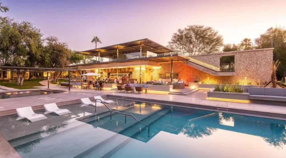 Deluxe at Mokuti Etosha