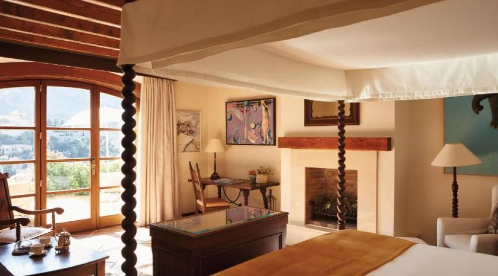 Deluxe Junior Suite at La Residencia, A Belmond Hotel