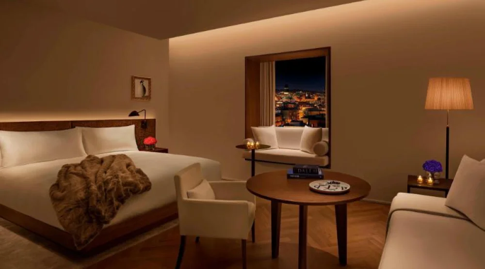 Loft, Larger Guest Room, One King at The Barcelona EDITION