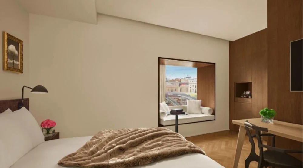 Deluxe Santa Caterina, Guest Room, One King at The Barcelona EDITION
