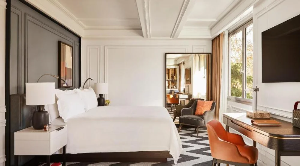 Grand Premier Castellana Room at Rosewood Villa Magna