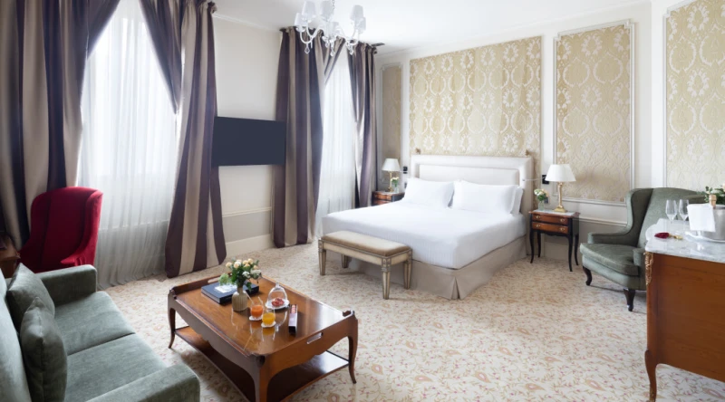 Family Suite at El Palace Barcelona