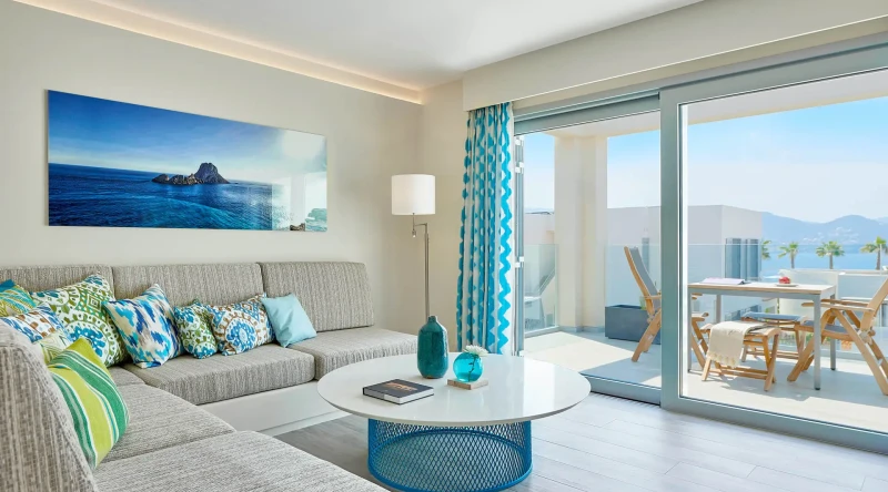Resort Infinity Suite at 7pines Resort Ibiza