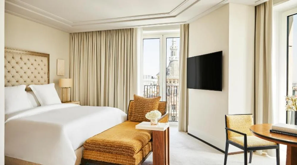 Grand Premier Room King at Four Seasons Madrid