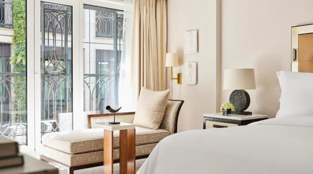 Courtyard Suite King at Four Seasons Madrid