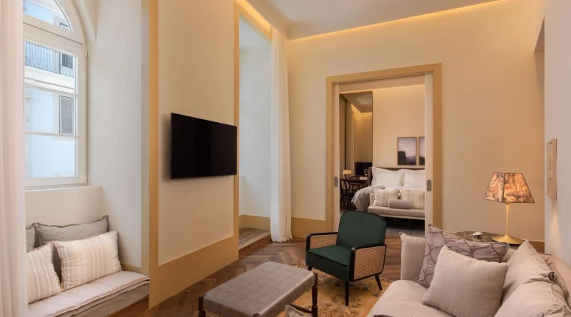 Suite at The Ivens, Autograph Collection